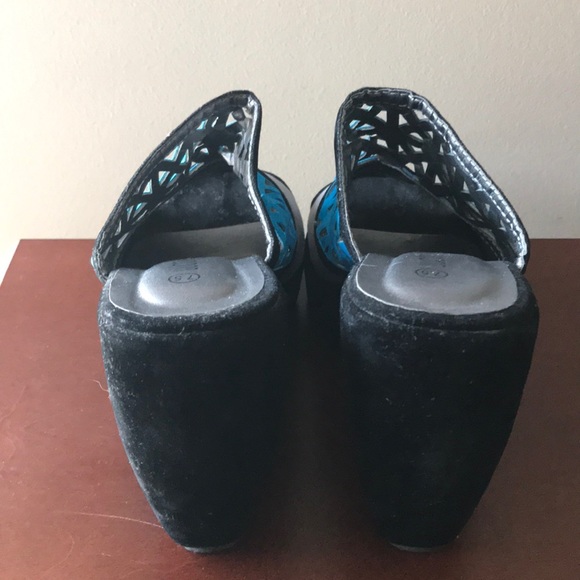 Lili Collection Wedge Shoes - Picture 3 of 4